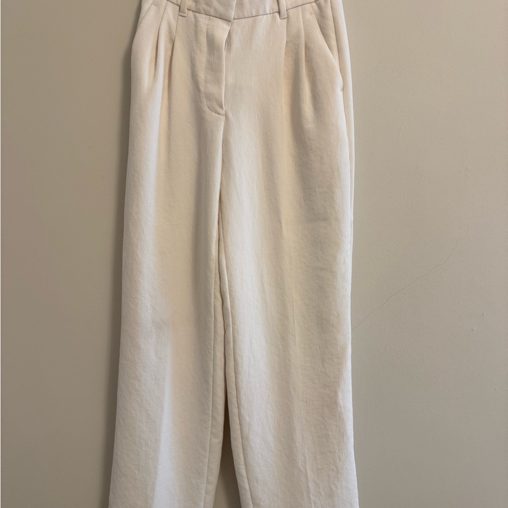 Aritzia Effortless Pants Crepette light birch 0